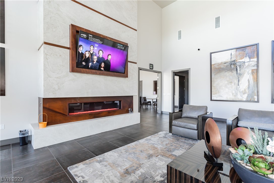 11251 Hidden Peak Avenue 305