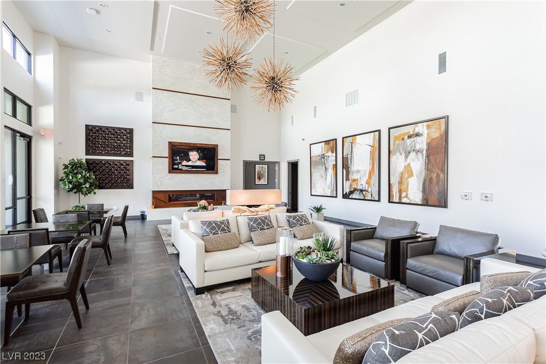 11251 Hidden Peak Avenue 305