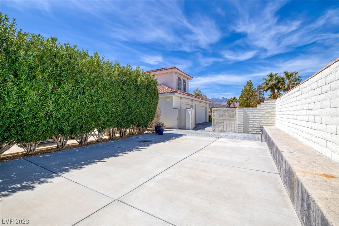 4720 Clay Peak Drive