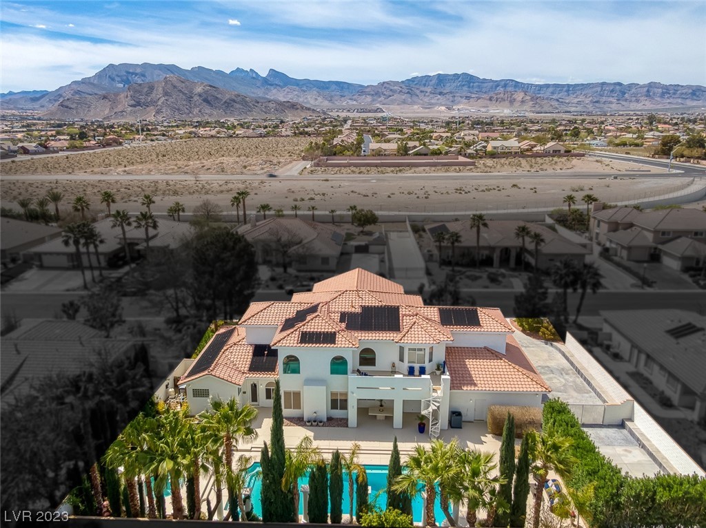 4720 Clay Peak Drive
