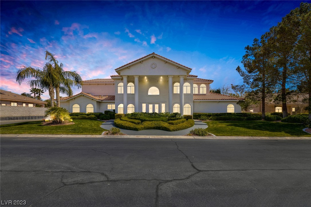 4720 Clay Peak Drive