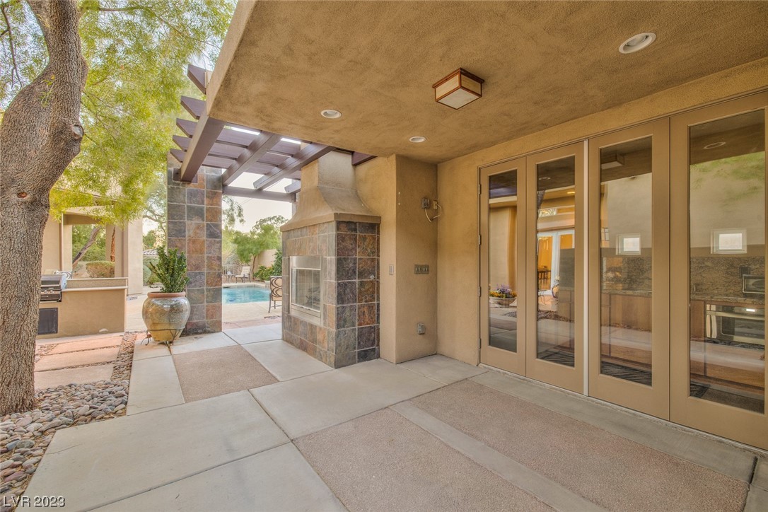 8109 Via Del Cerro Court