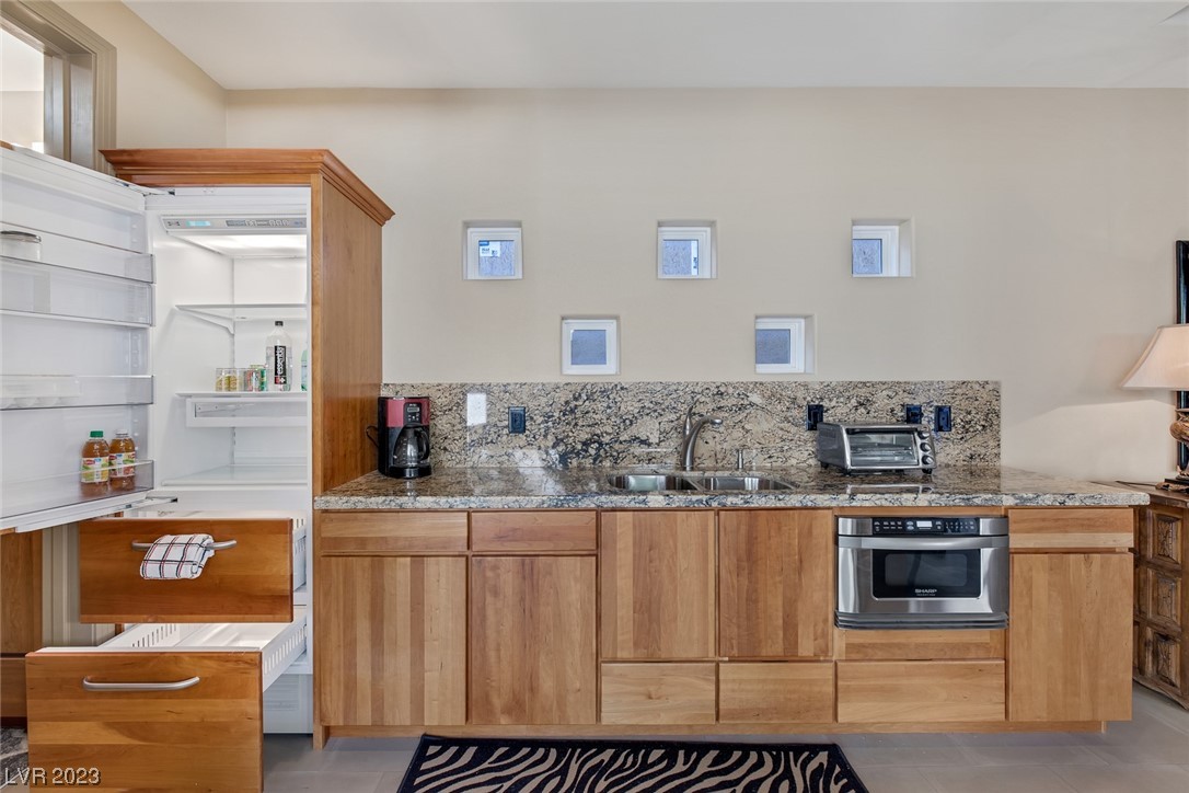 8109 Via Del Cerro Court