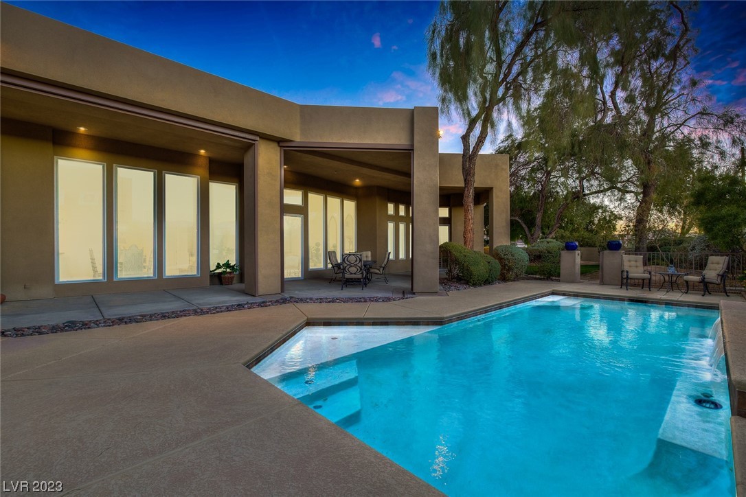 8109 Via Del Cerro Court