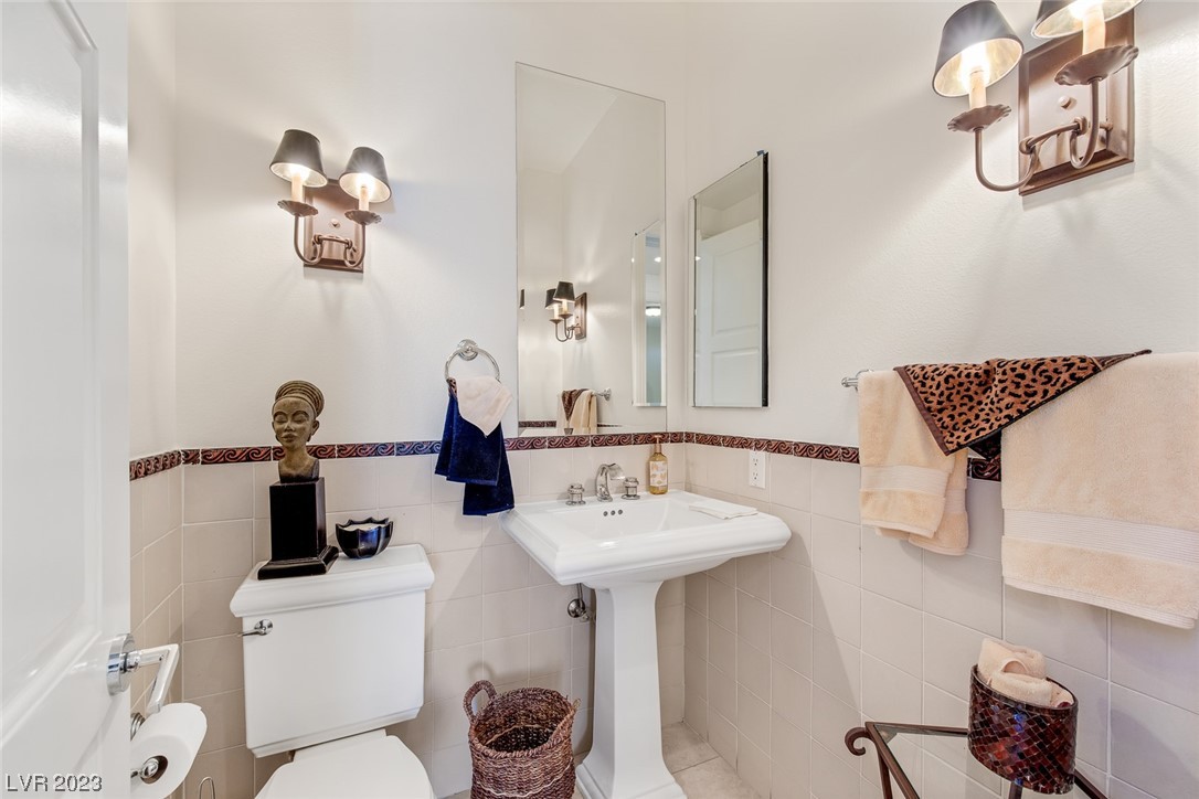 8109 Via Del Cerro Court