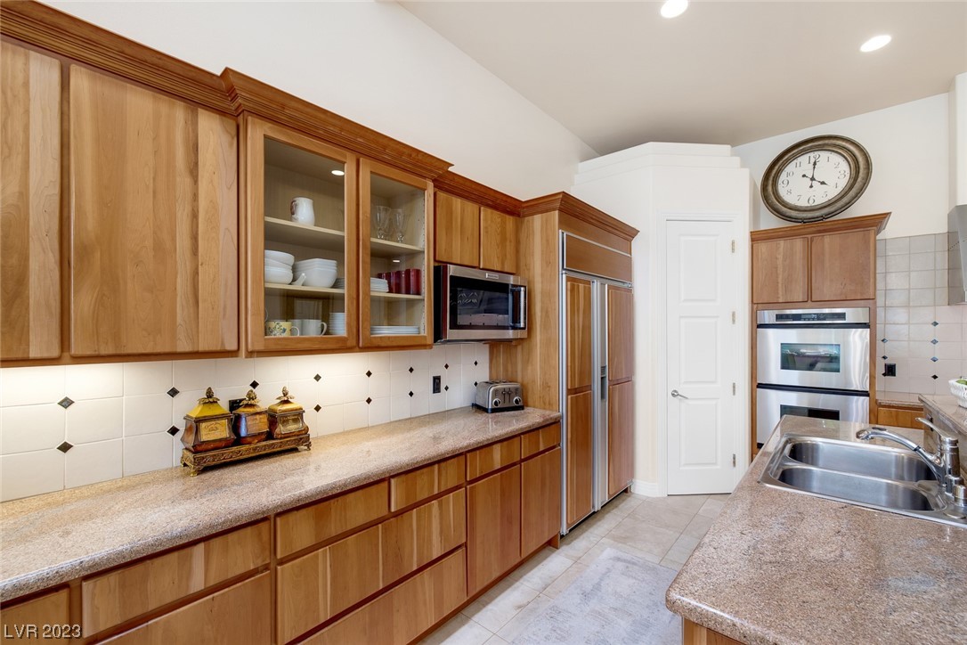 8109 Via Del Cerro Court