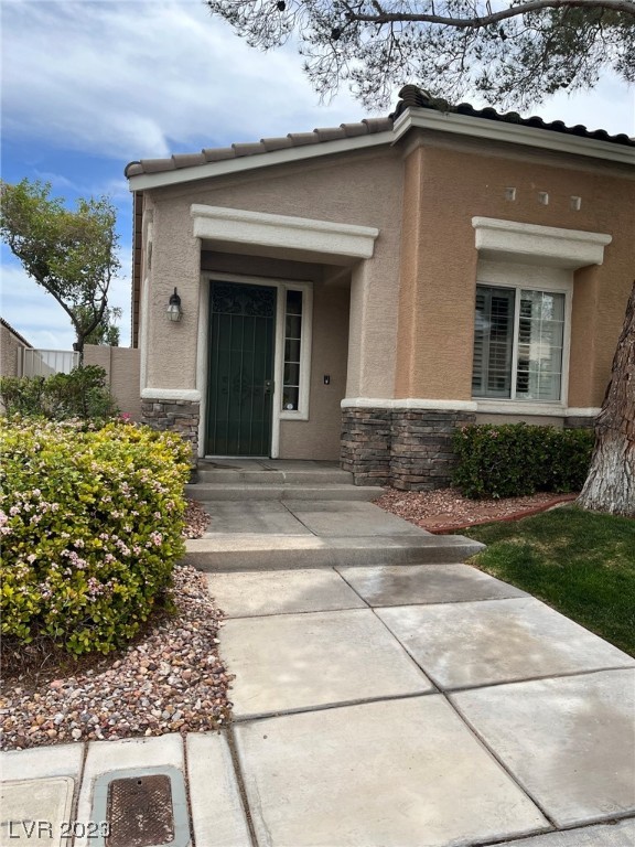 1816 Summit Gate Lane