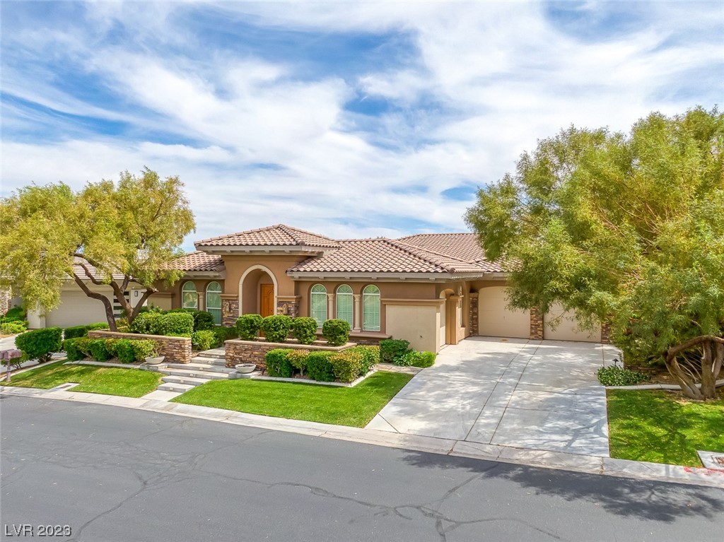 67 Panorama Crest Avenue