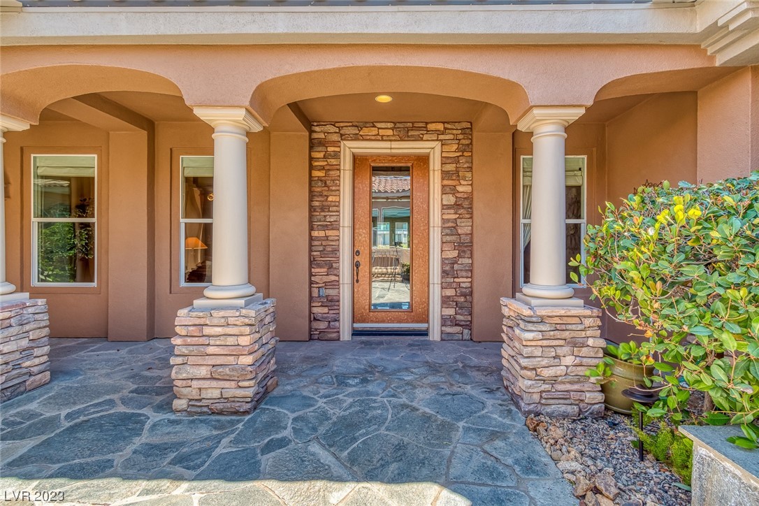 67 Panorama Crest Avenue