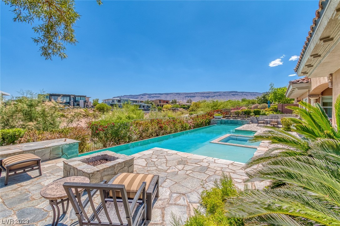 67 Panorama Crest Avenue