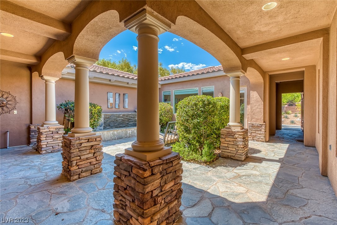 67 Panorama Crest Avenue
