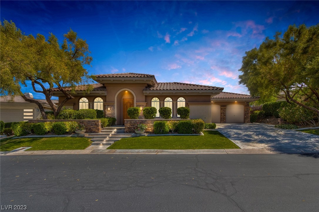 67 Panorama Crest Avenue