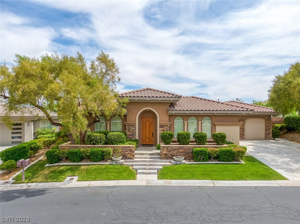 67 Panorama Crest Avenue