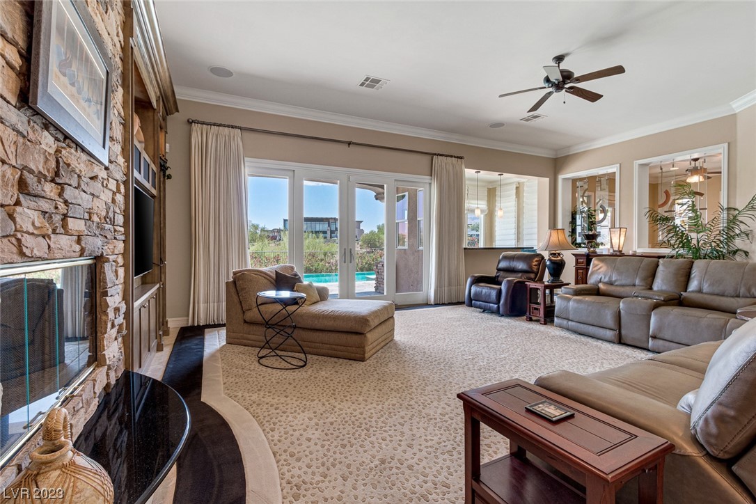 67 Panorama Crest Avenue