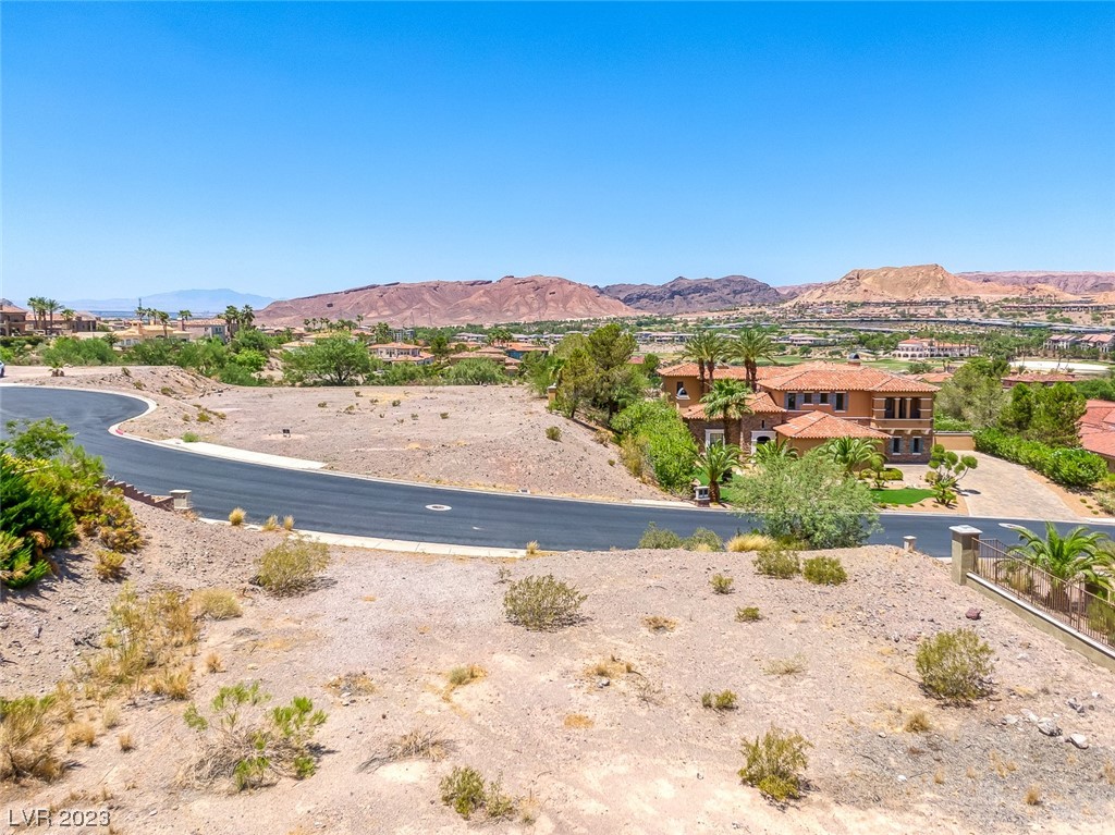 6 Costa Del Sol Court