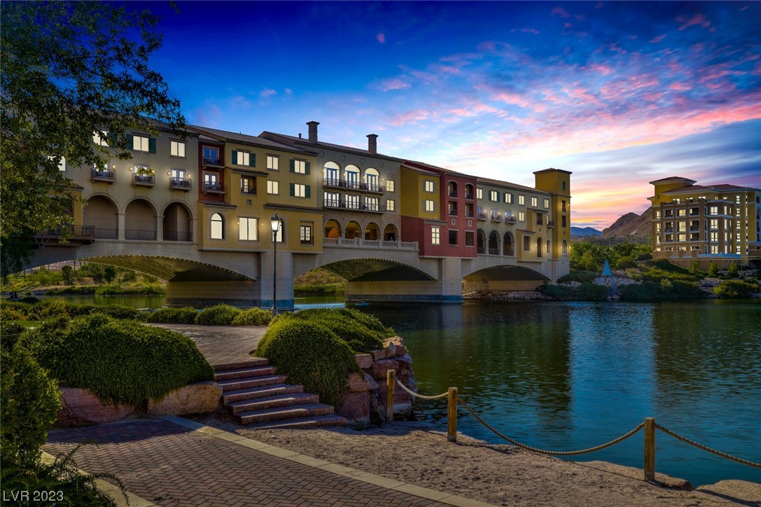 6 Costa Del Sol Court