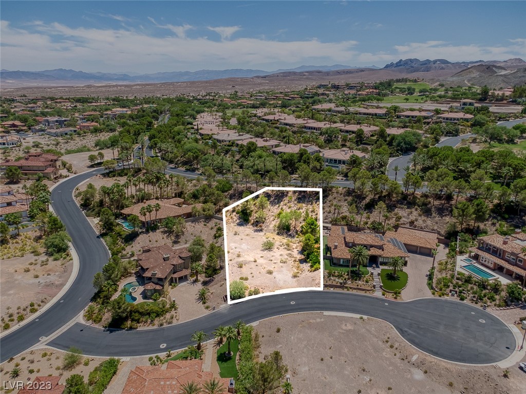 6 Costa Del Sol Court