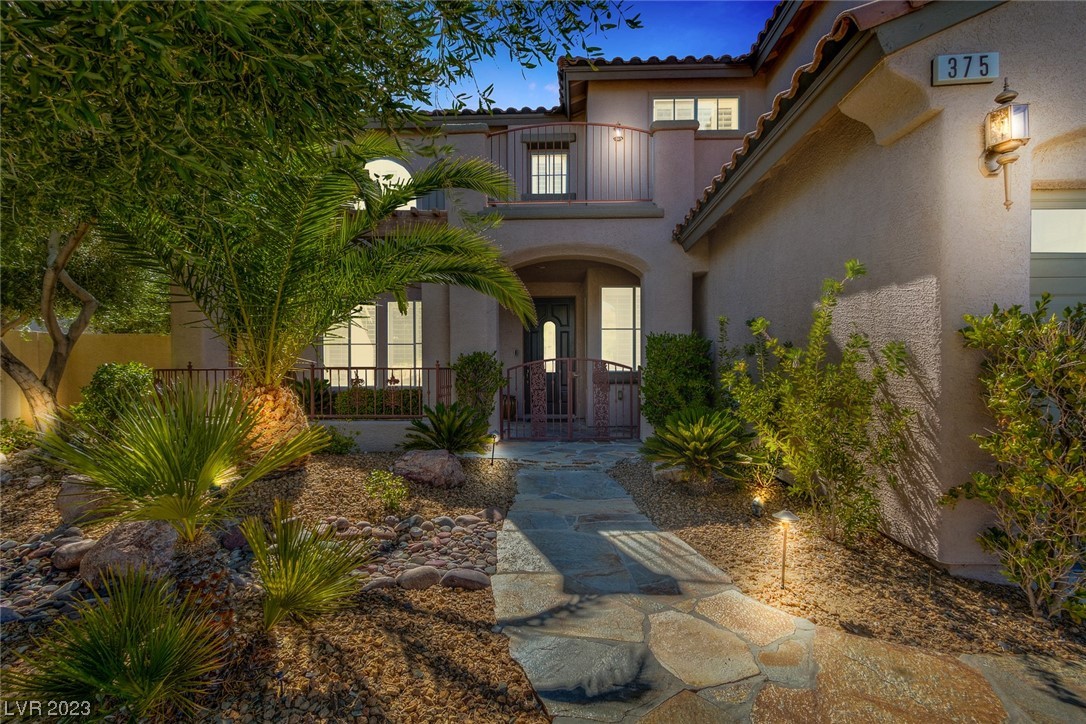 375 Tierras Blancos Court