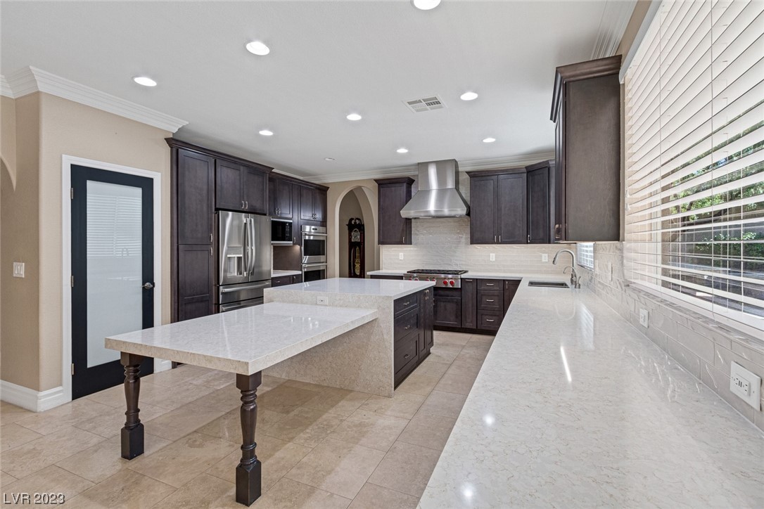 375 Tierras Blancos Court