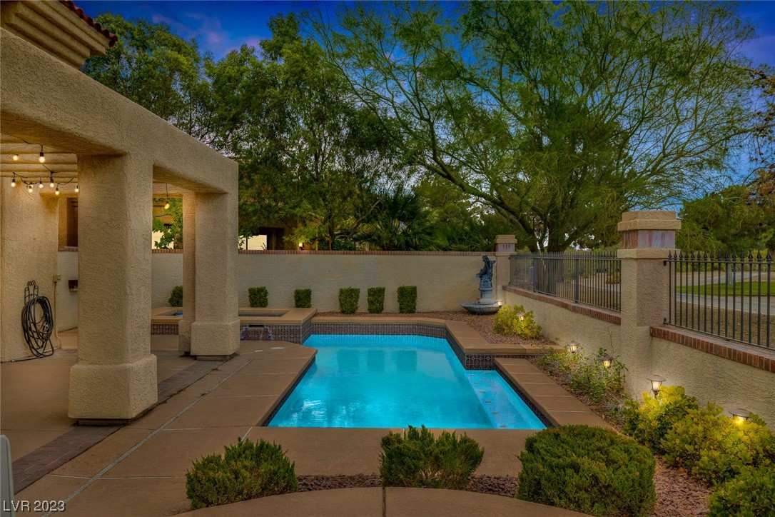 7595 Spanish Bay Drive