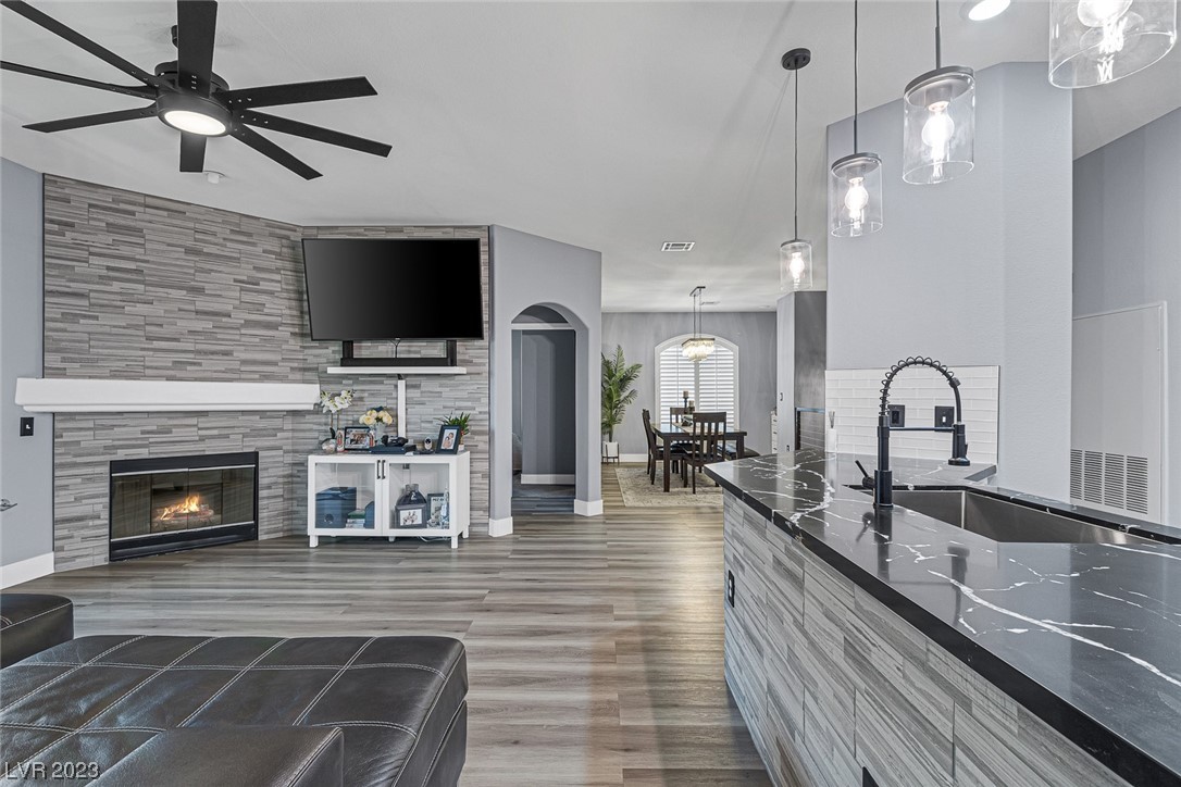 8724 Red Rio Drive 201