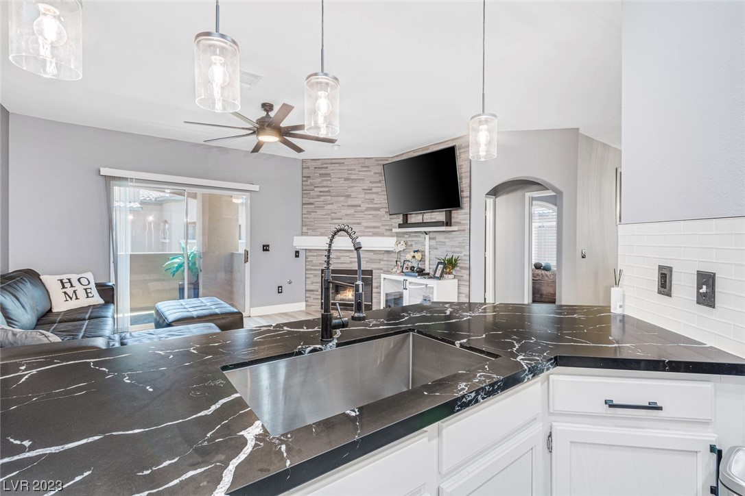 8724 Red Rio Drive 201