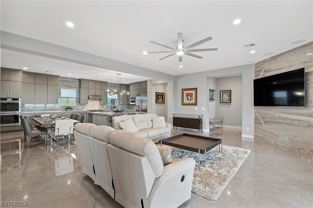 11280 Granite Ridge Drive 1011