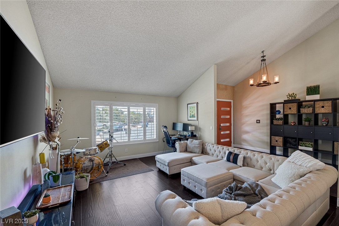 3955 Glory Court