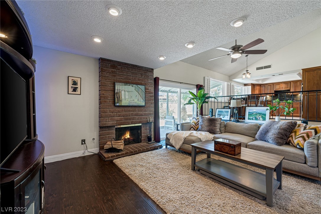 3955 Glory Court