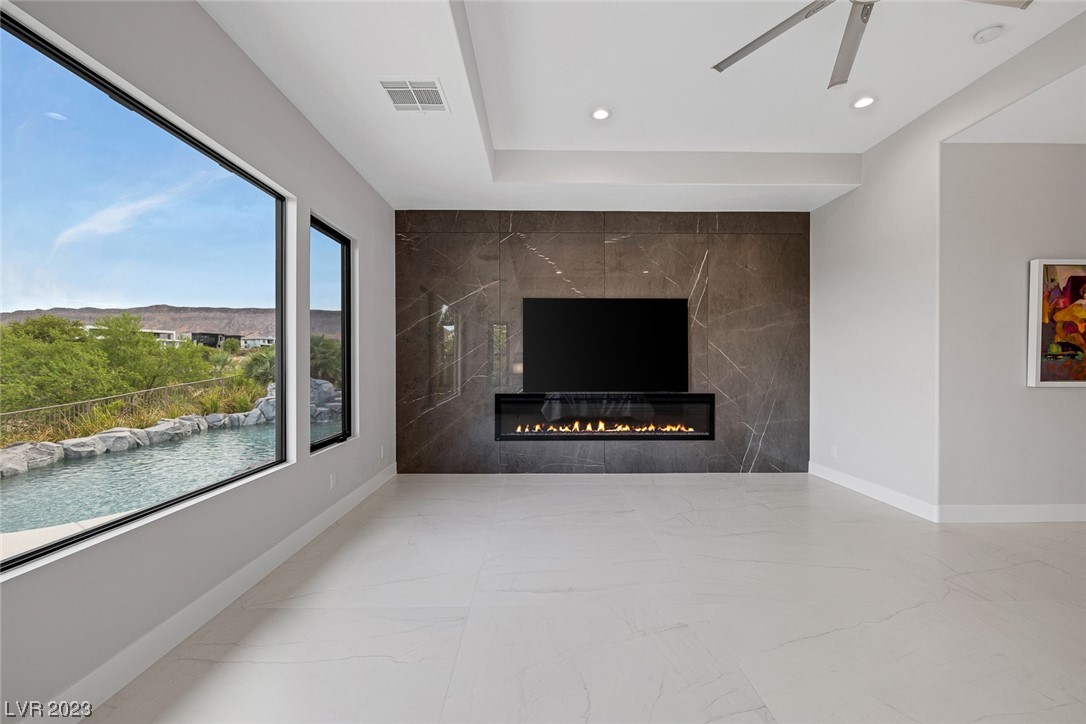 35 Panorama Crest Avenue