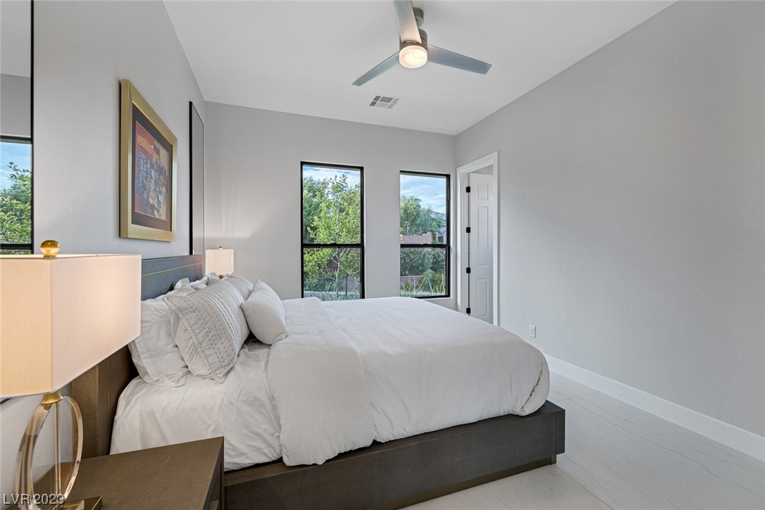 35 Panorama Crest Avenue