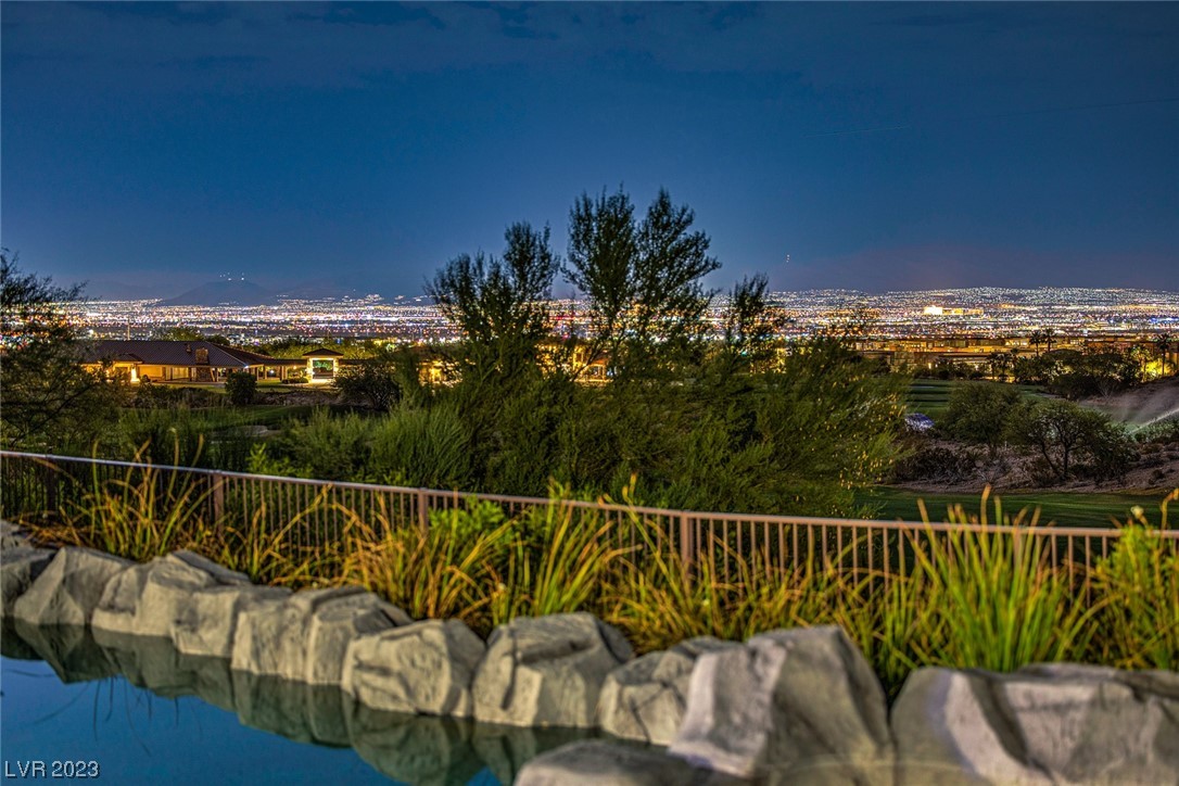 35 Panorama Crest Avenue