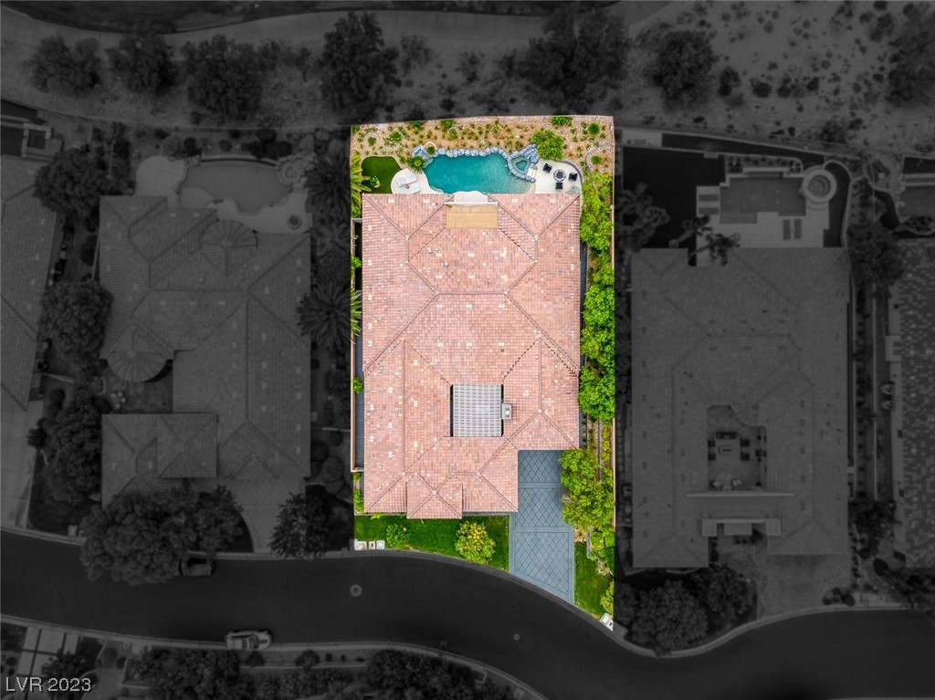 35 Panorama Crest Avenue
