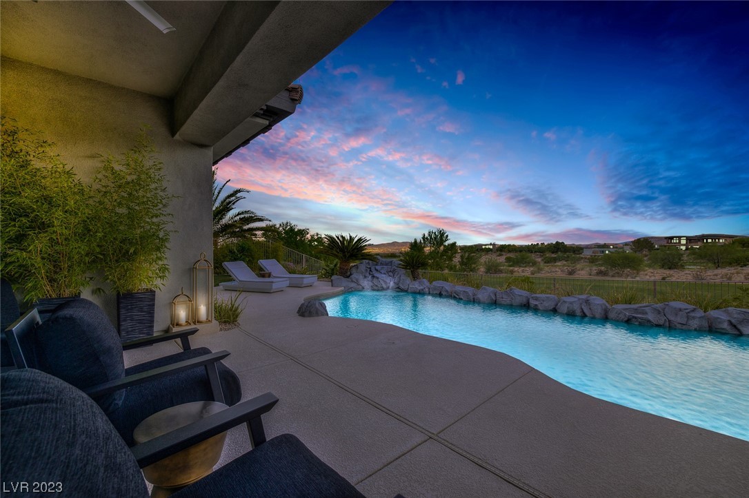 35 Panorama Crest Avenue