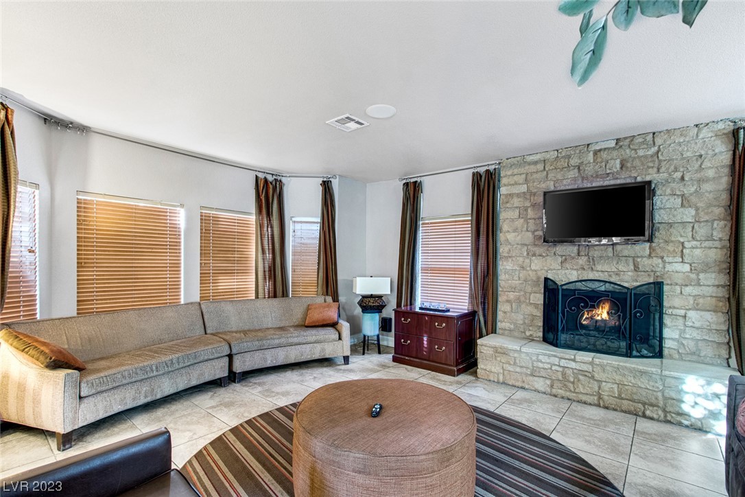 2750 South Durango Drive 1155