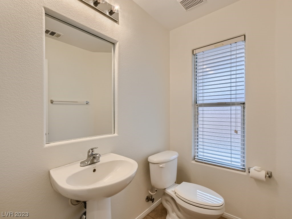 7641 Highland Pony Street