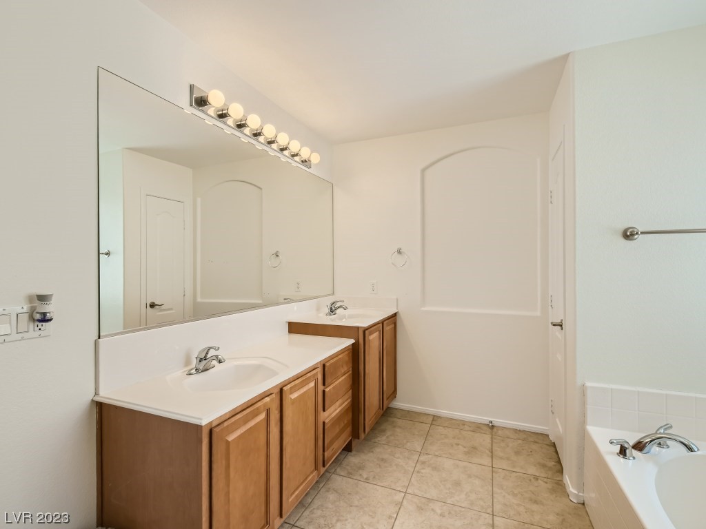 7641 Highland Pony Street