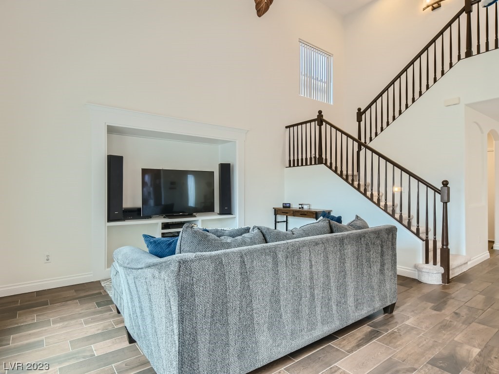 7641 Highland Pony Street