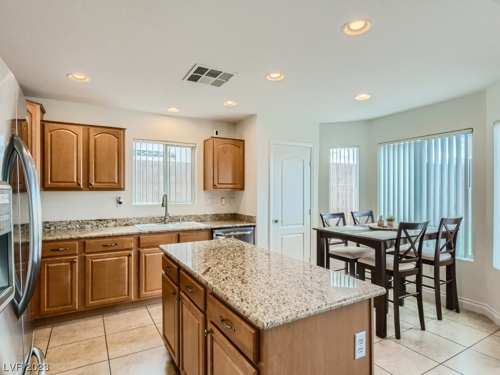 7641 Highland Pony Street