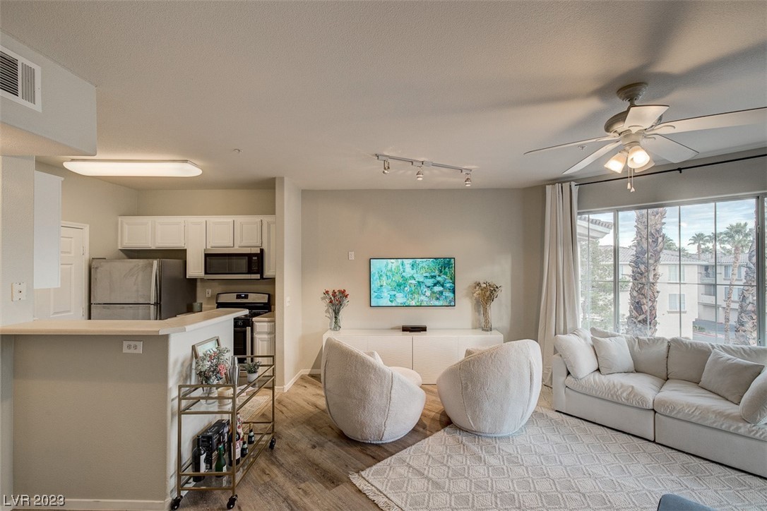 7115 South Durango Drive 304