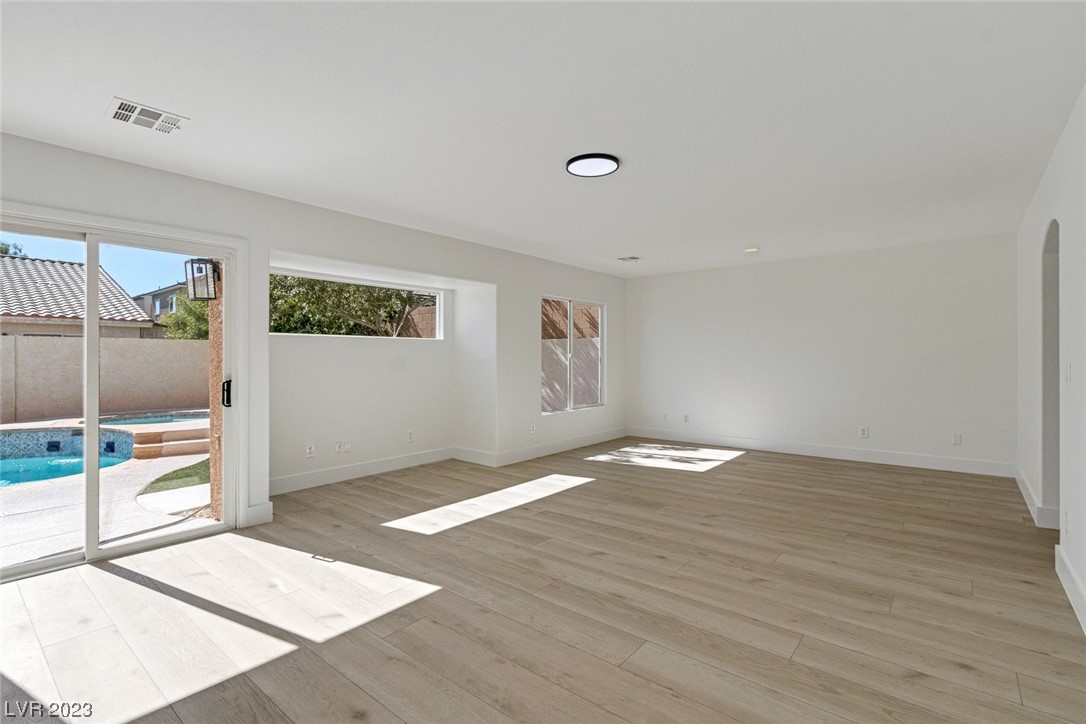 10143 Thunder Rapids Court