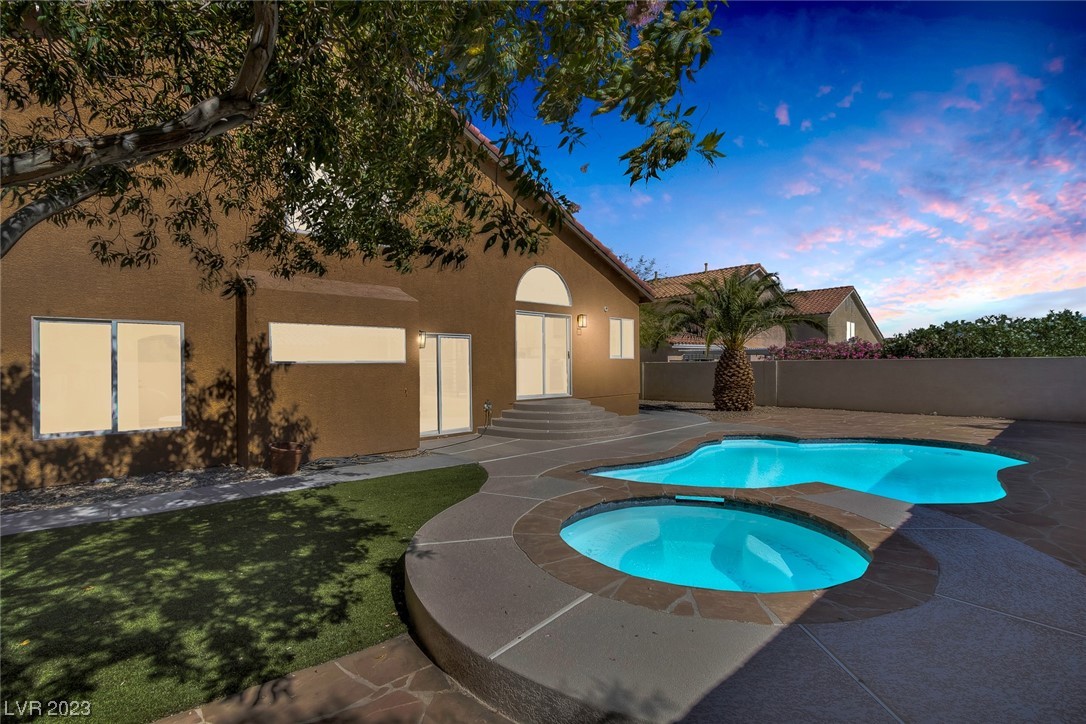 10143 Thunder Rapids Court