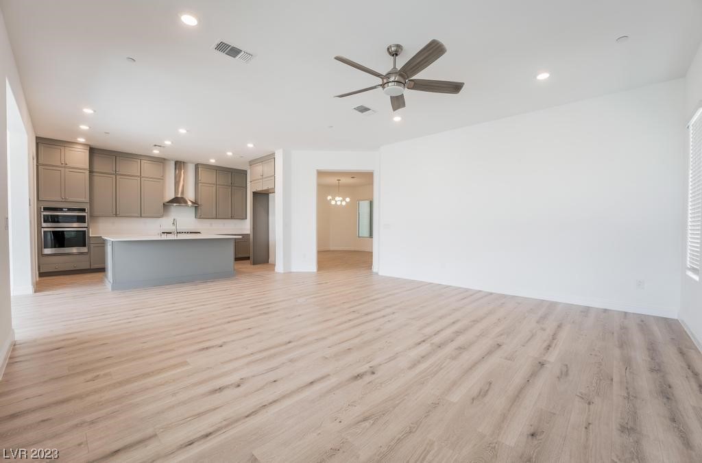 200 Harris Peak Street