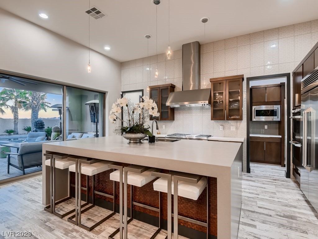 8238 Canyon Tree Court
