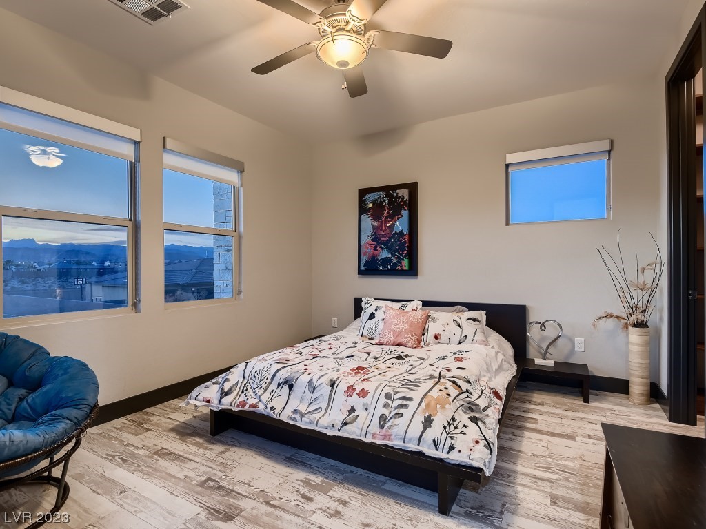 8238 Canyon Tree Court
