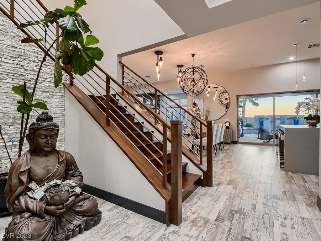 8238 Canyon Tree Court