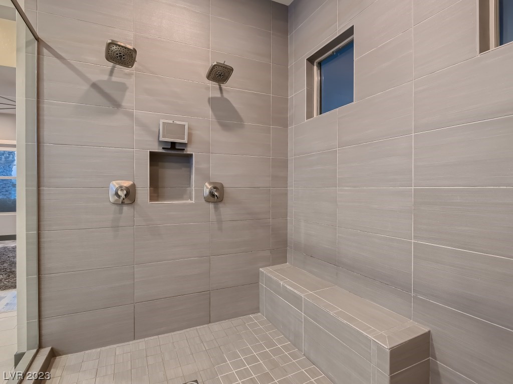 8238 Canyon Tree Court