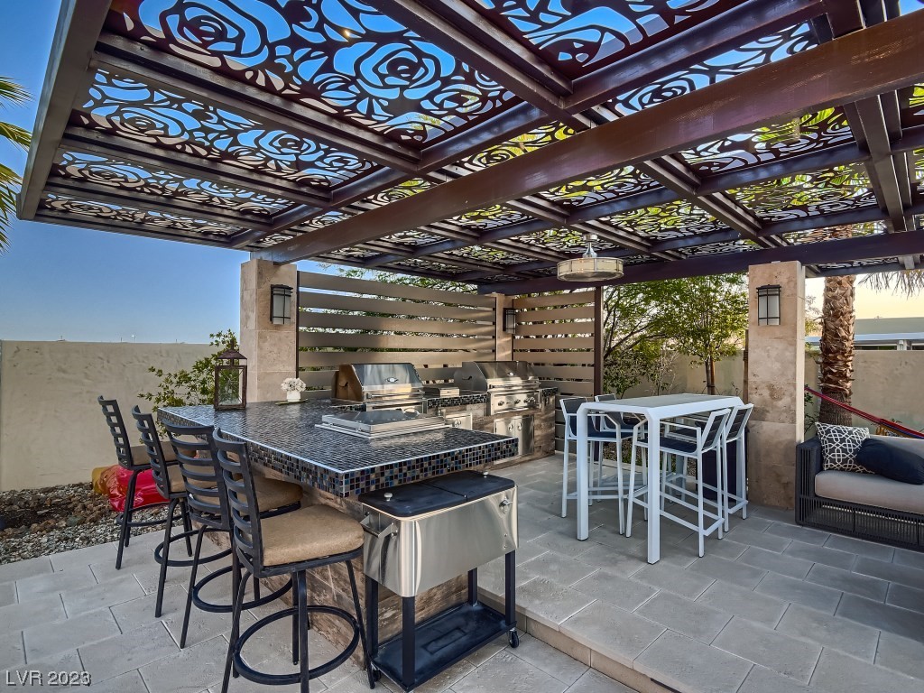 8238 Canyon Tree Court
