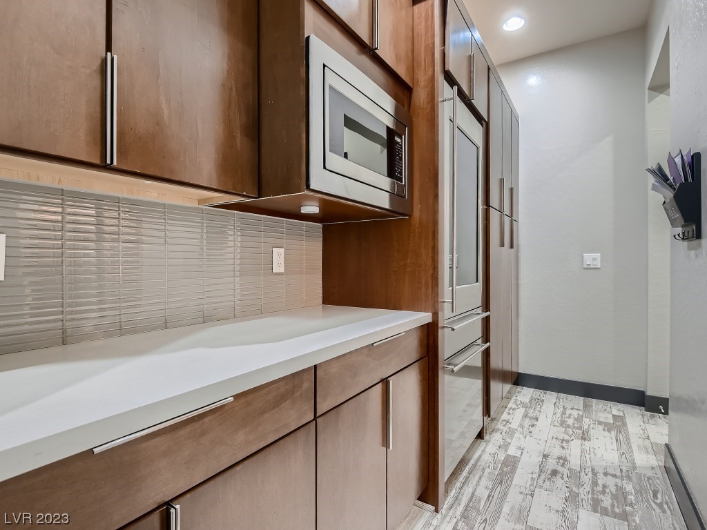 8238 Canyon Tree Court