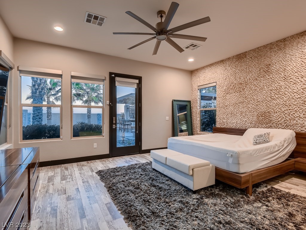 8238 Canyon Tree Court